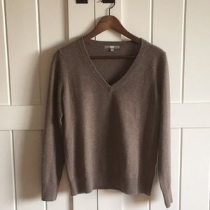 Uniqlo V-neck Cashmere Sweater